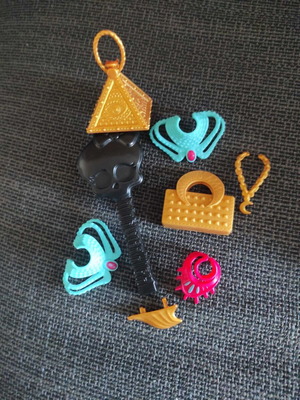 Monster High accessories set used