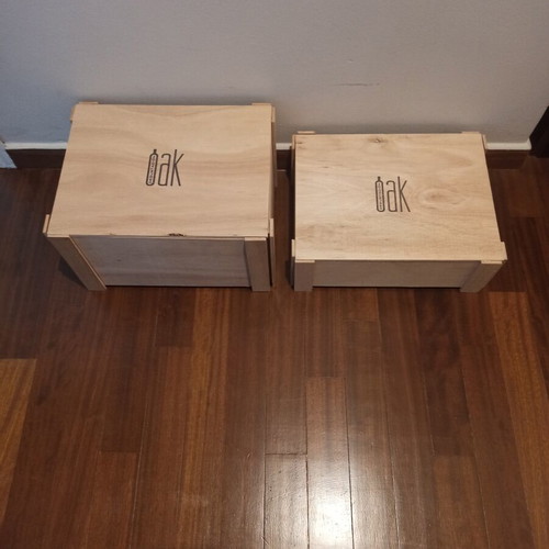 Oak wooden gift packaging boxes set of 2, like new