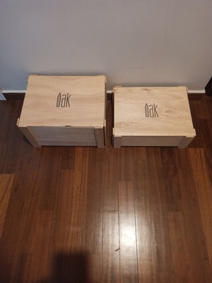 Oak wooden gift packaging boxes set of 2, like new