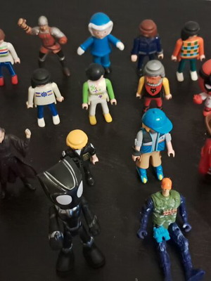 Mini figures used, pack of 24, 5-8 cm