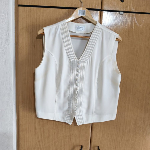 Vest in beige shade like new, size M