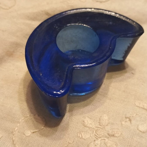Set of 2 vintage blue glass candlesticks like new