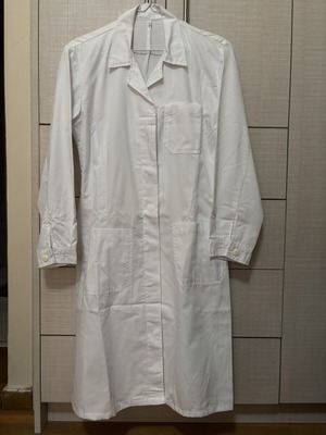 Medical robe like new for clinic