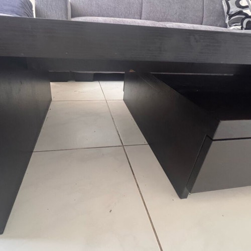 Wooden coffee table used, dark brown, 120x70x40 cm, two drawers, adjustable top