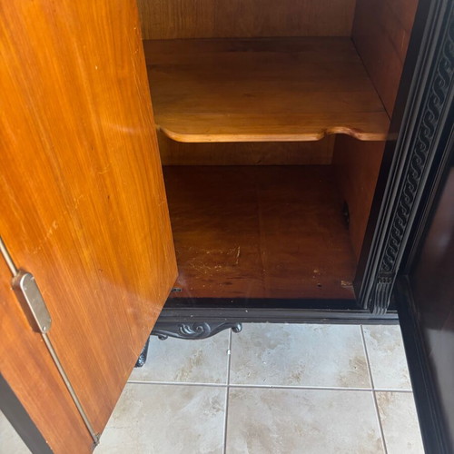Vintage Walnut Buffet Table like new with carved lion legs and glass top