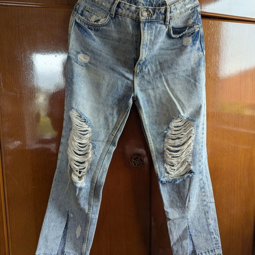 Zara high-waisted jeans small, like new, blue with rips