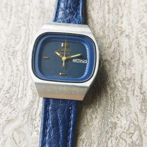 Seiko Quartz 3423-0060 women's watch new, blue leather strap