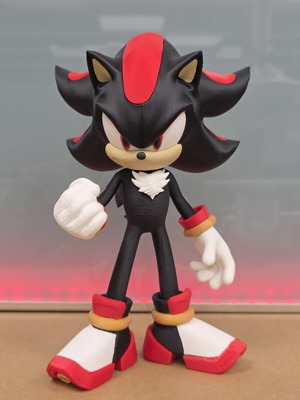 Shadow the Hedgehog figure like new, 23 cm
