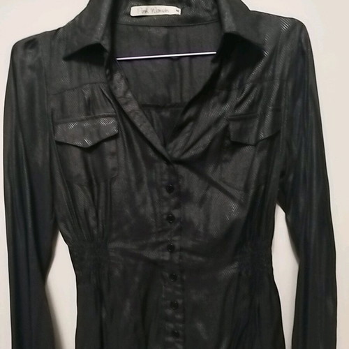 Black wrap shirt like new, size Medium