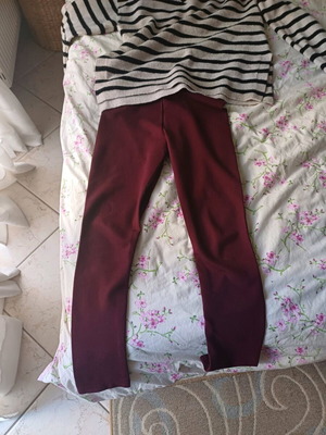 Attrattivo leggings size M like new, burgundy
