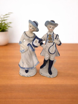 Vintage musician couple figurine like new