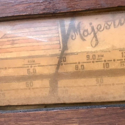 Majestic vintage radio used, wooden cabinet, 1930s-40s