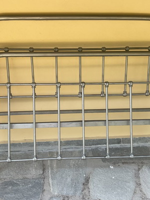 Antique iron bed frame like new, 1.20x1.90 m