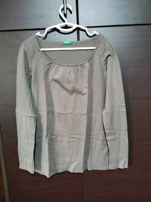 Benetton women's thin sweater used, beige brown, size M