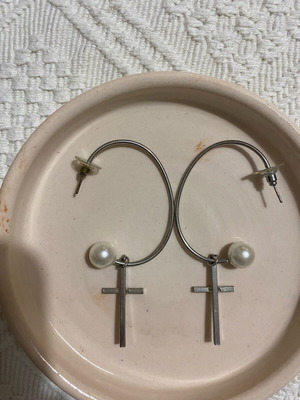 Earrings with dangling crosses and pearl new, silver