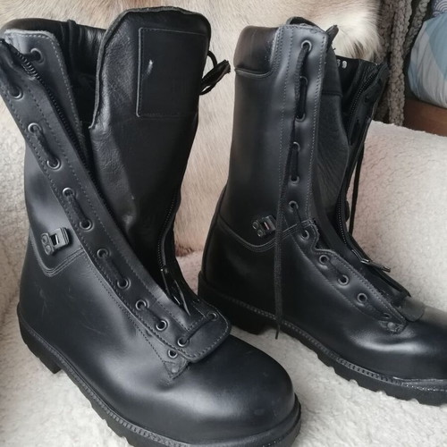 Tacconi leather boots new, size 45, black