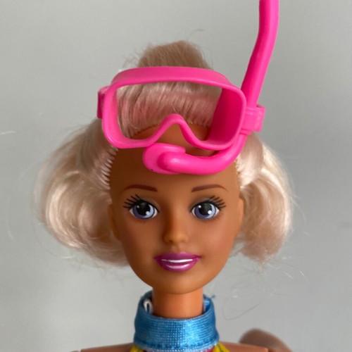 Hasbro Sindy Swimming Scuba Diver doll 1993 used