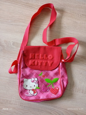 Hello Kitty shoulder bag like new