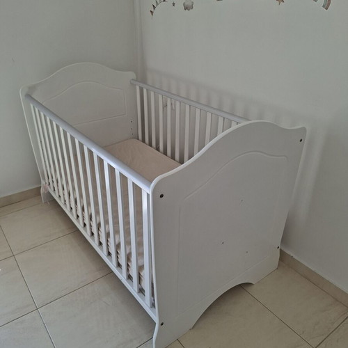 Convertible Baby Cot with Mattress by Grecostrom like new