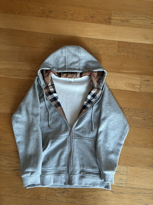 Burberry zip up jacket size M like new gray beige
