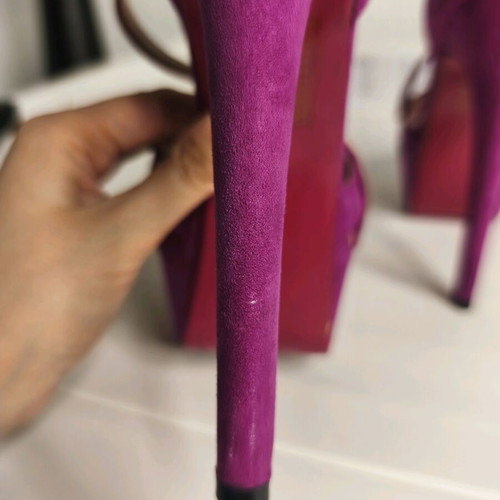Diamantique Magenta Pink Suede Platform Heels Size 40 Like New
