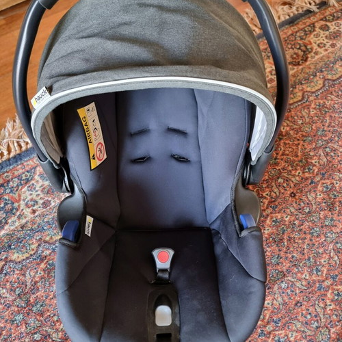 Hauck 3-in-1 stroller system like new, gray-black