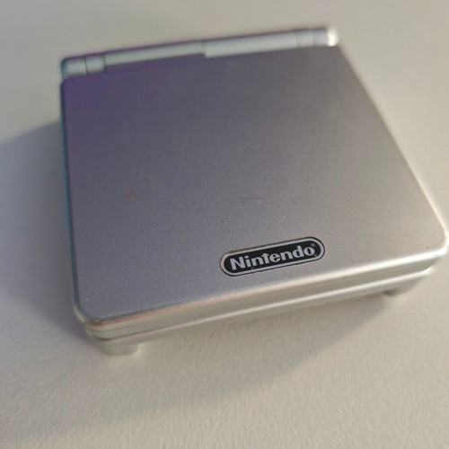 Nintendo Advance SP like new handheld console