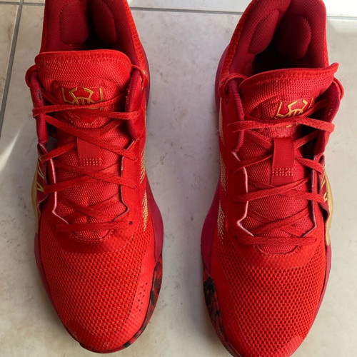 Adidas Performance D.O.N. ISSUE 1 athletic shoes like new, red and gold