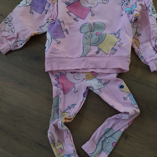 Peppa Pig set leggings and sweatshirt like new, size 116