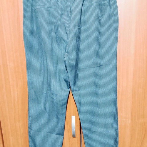 Pink Woman spring pants like new, black and grey