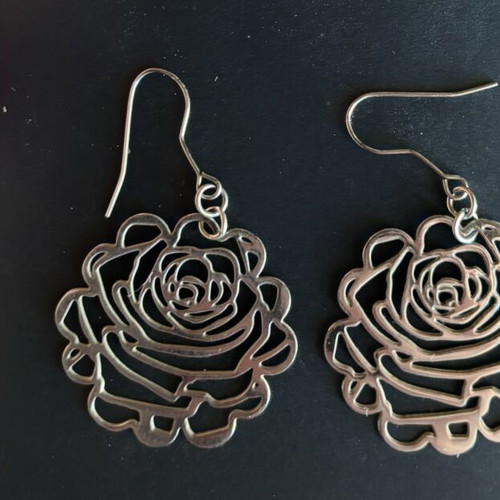 Steel earrings new, silver color