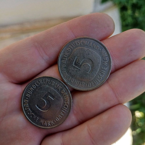 Collectible coins like new in very good condition