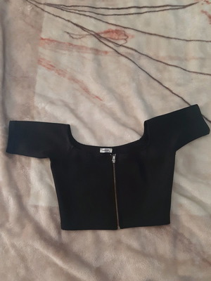 Crop top used, size XS, black blouse