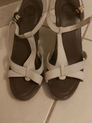 Sandals shoes used, size 39