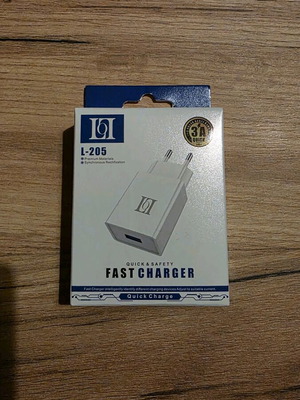 Αντάπτορας απλός με usb θύρα καινούργιο