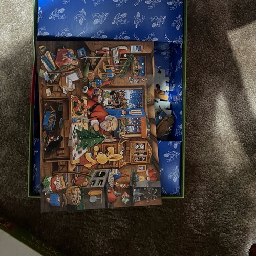 Christmas vintage puzzle used in excellent condition