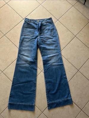 Zini women's flared jeans like new, size L 40 12, blue