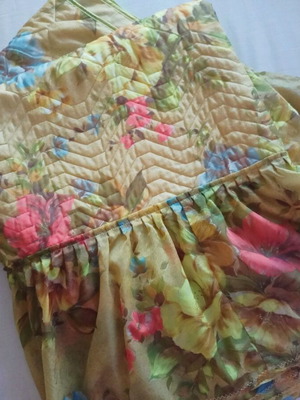 Vintage floral quilt new for double bed with ruffle
