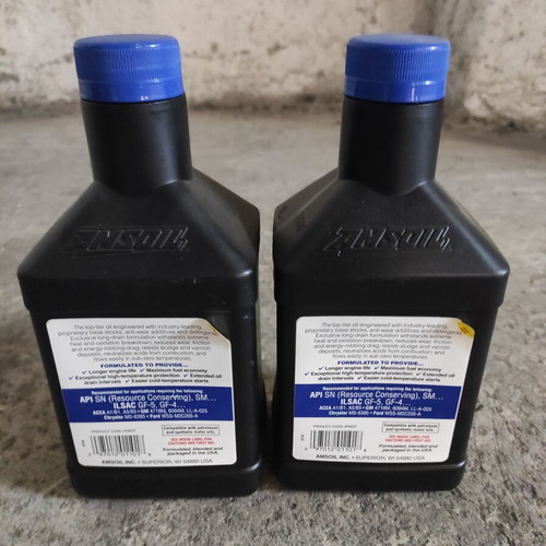 Amsoil 10w-30 synthetic motor oil 2L new
