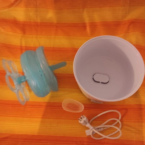 Bottle sterilizer used, capacity for 4 bottles