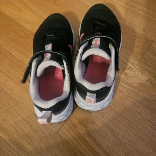 Nike athletic shoes used size 28 for girls