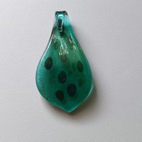 Murano pendant like new in special shades