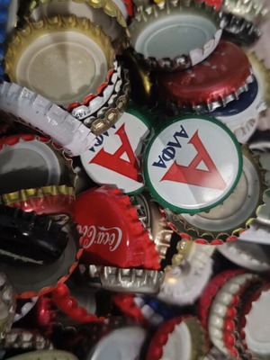 Bottle caps pack of 200 metal, new