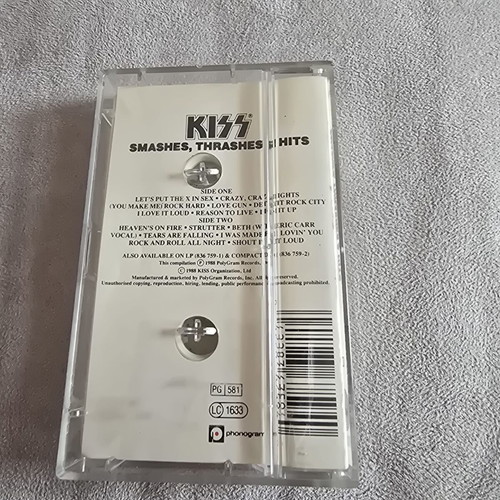 Kiss Smashes, Thrashes & Hits cassette used, rock