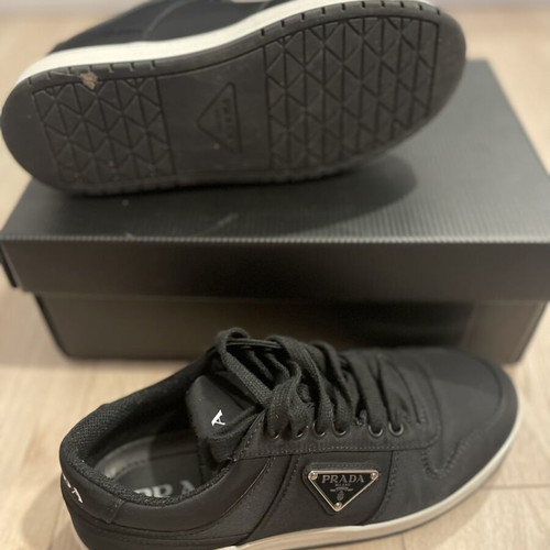 Prada sneakers Re nylon like new, black, size 37.5