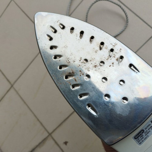 DeLonghi FXH3 1600w iron used with AntiCal System