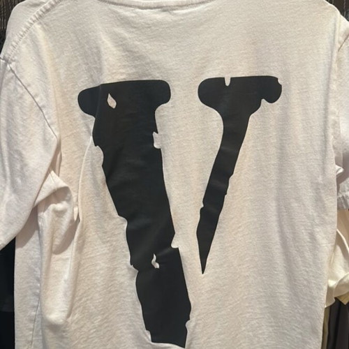 T shirt size small like new