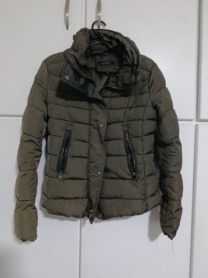 Women's short jacket khaki like new