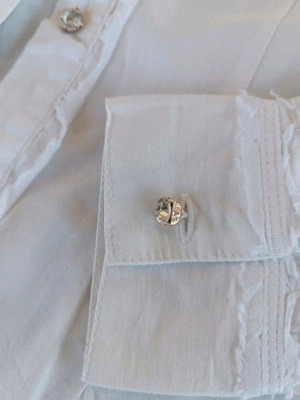 Lapin house white shirt for 5-year-old girl like new