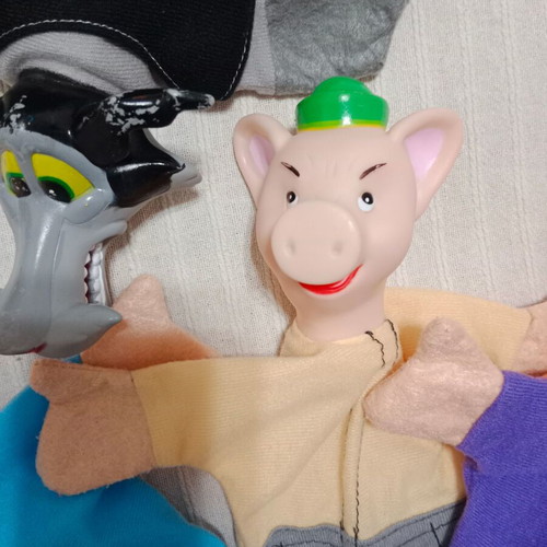 Puppet theater dolls used, The 3 little pigs, set of 4